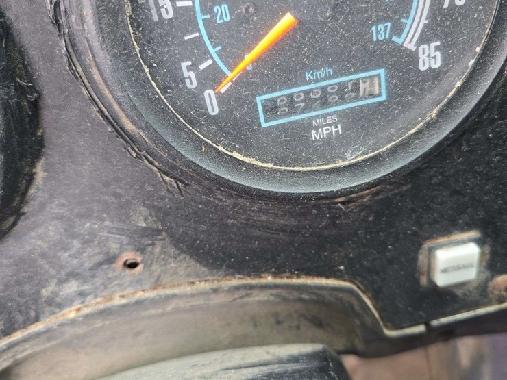 1992-international-semi,-cab-over,-cab-jack-works,-homemade-rear-hitch-image-16