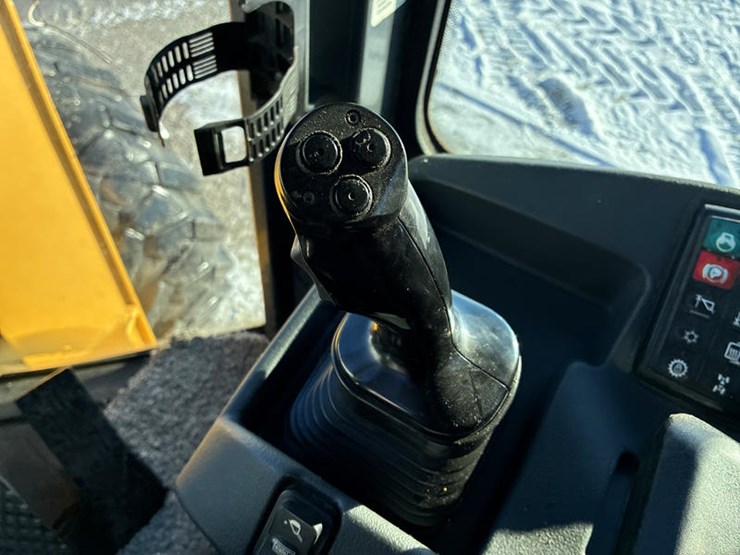 #122570-•-2011-jd-544k-#1dw544kzpb0635211-image-80