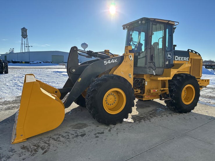 #122570-•-2011-jd-544k-#1dw544kzpb0635211-image-11