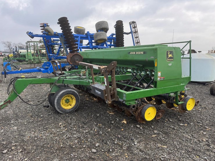 john-deere-750-image-1