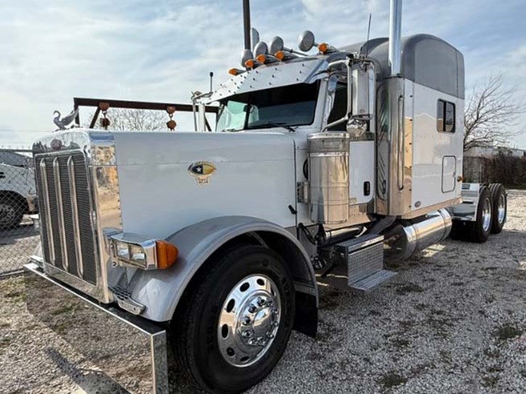 2006-peterbilt-379-image-1