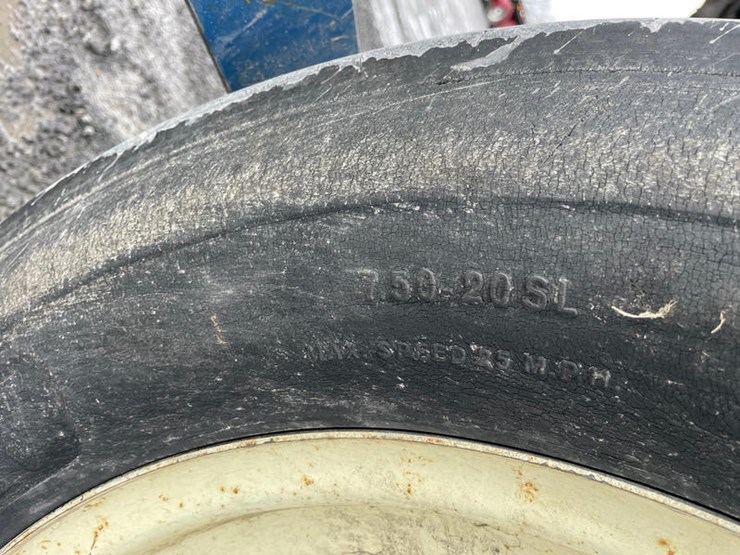 1999-kinze-2500-image-8