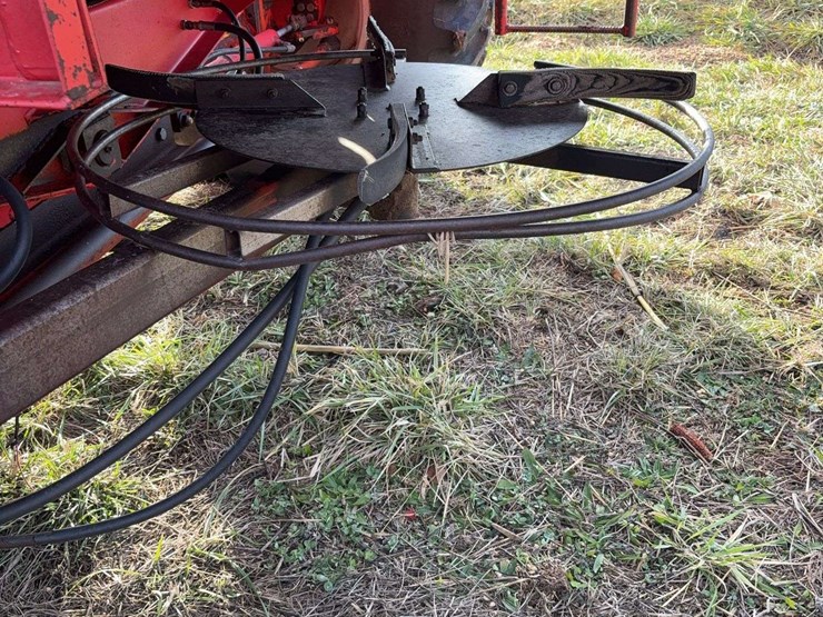 massey-ferguson-8570-image-11