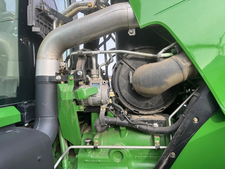 2011-john-deere-8335r-image-47