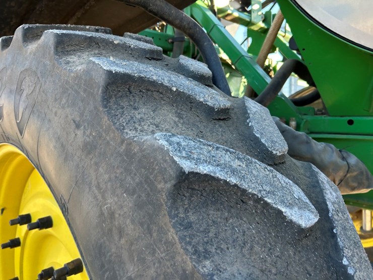 2013-john-deere-4940-image-51