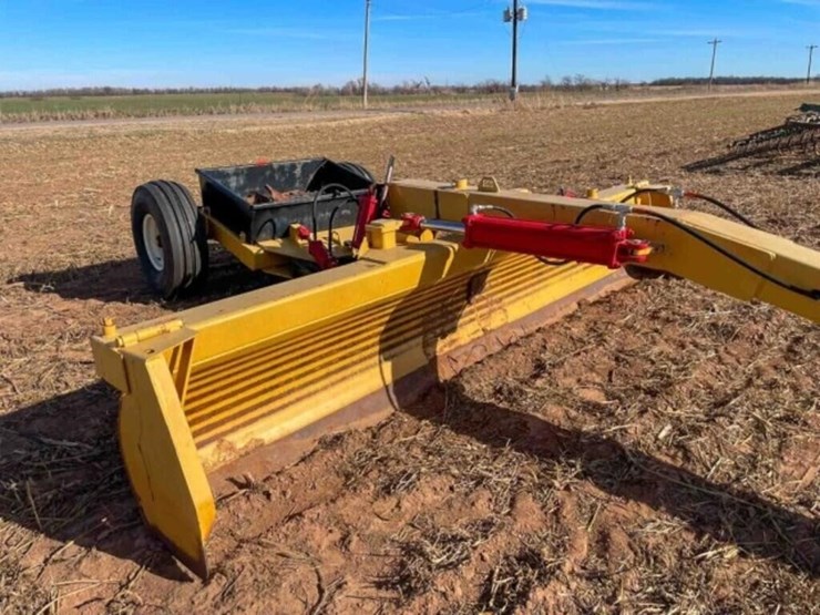 industrias-america-pull-scraper-image-5