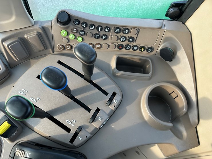 2023-john-deere-6155m-image-23