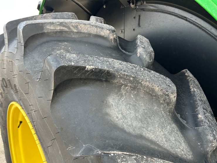 2023-john-deere-6155m-image-44