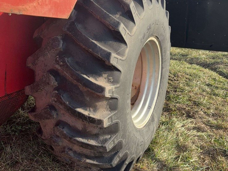 massey-ferguson-8570-image-25