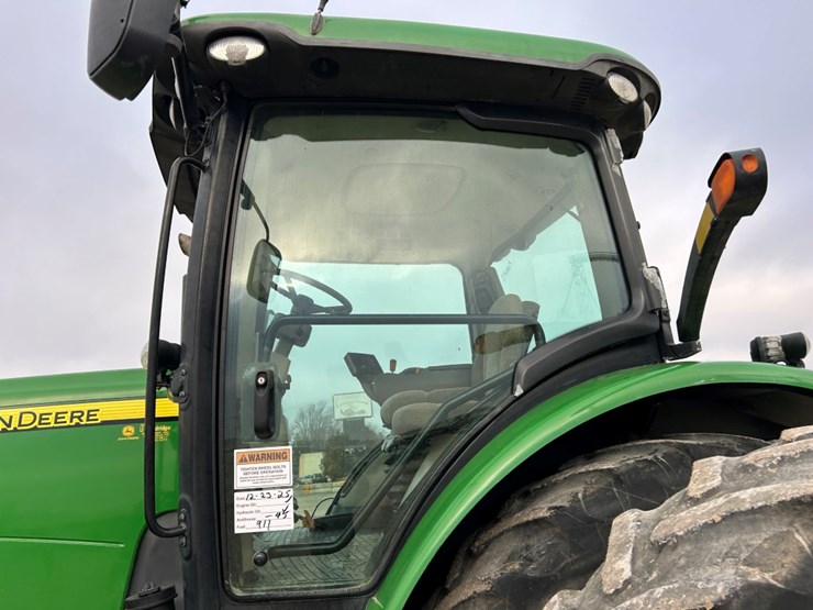 2015-john-deere-8320r-image-9