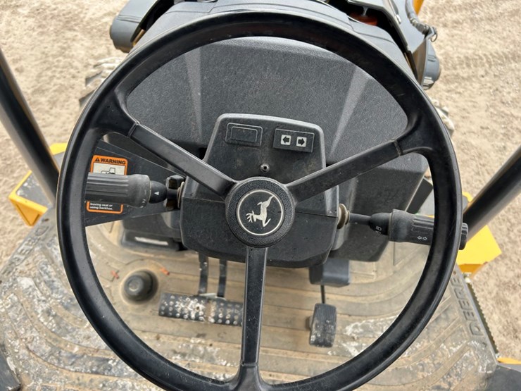 2021-deere-310sl-hl-image-39