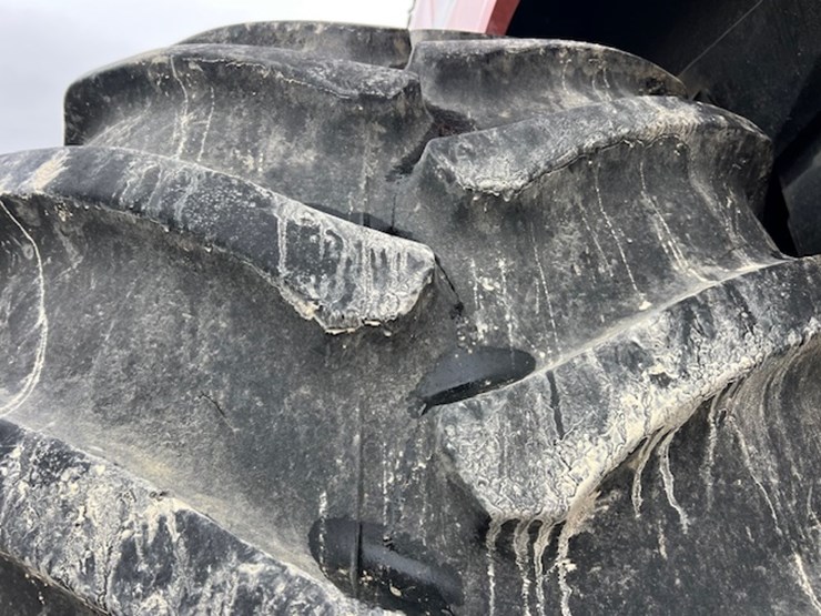 2010-case-ih-6088-image-42