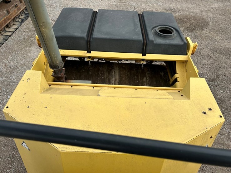 2001-bomag-bw141ad-2-image-51