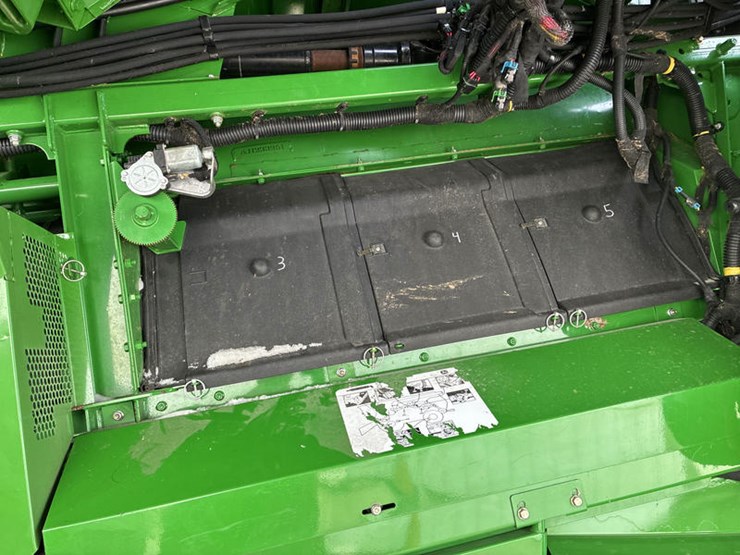2013-john-deere-s690-image-58