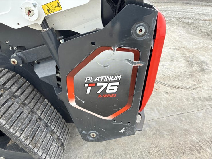 2022-bobcat-t76-image-40