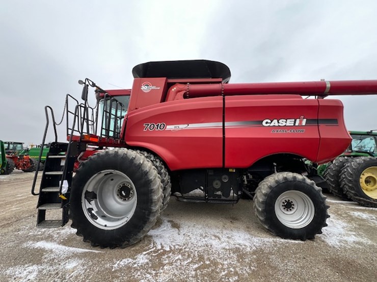2007-case-ih-7010-image-6