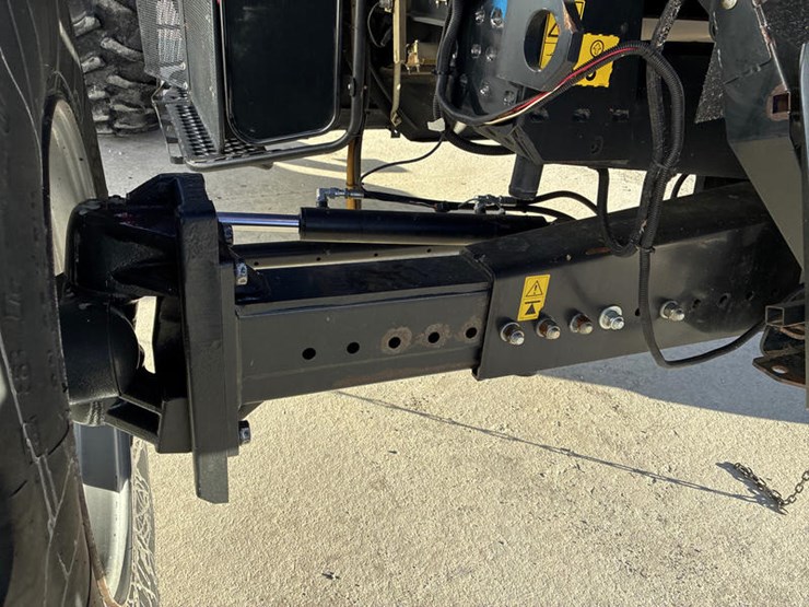 2010-case-ih-7120-image-47