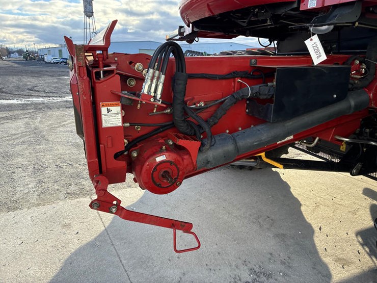 2010-case-ih-7120-image-26