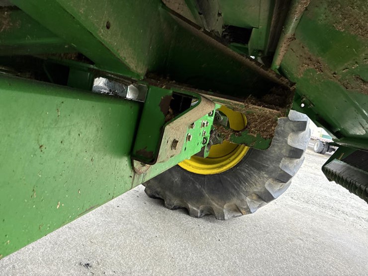 2004-john-deere-9660-sts-image-43