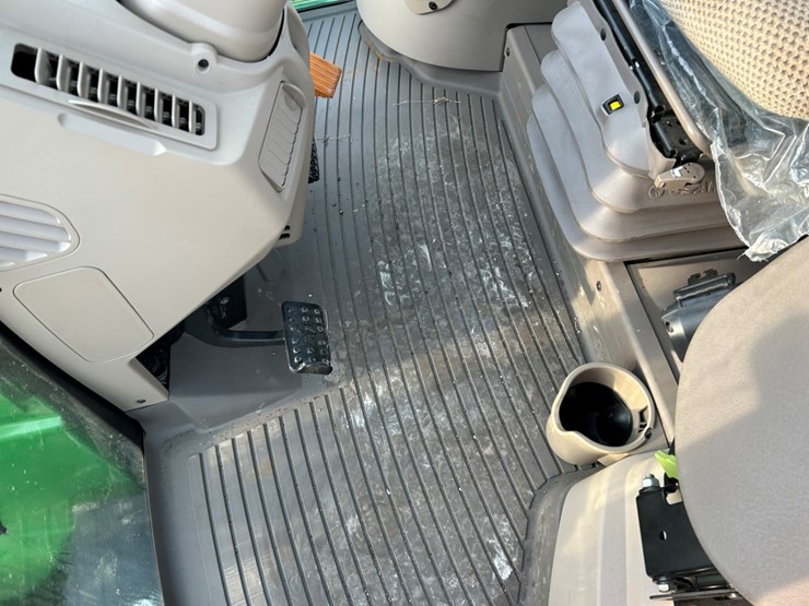 2023-john-deere-6155m-image-20