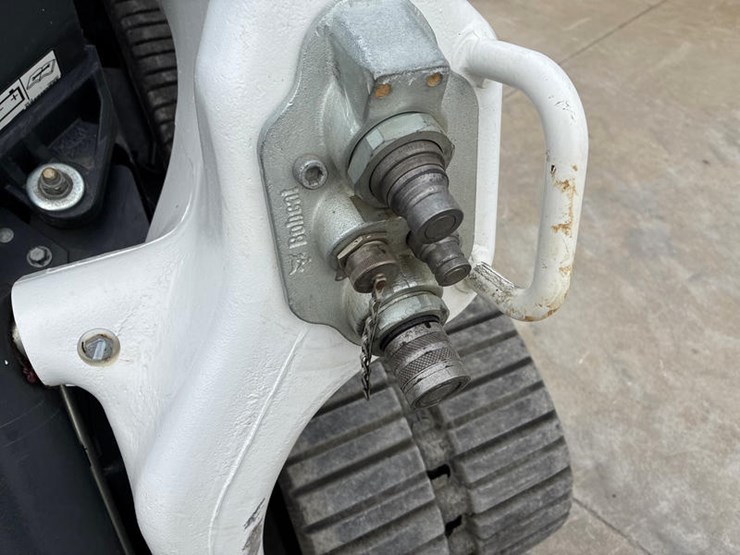 2022-bobcat-t76-image-20