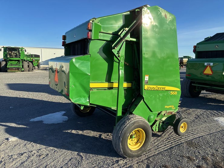 2009-john-deere-568-image-7