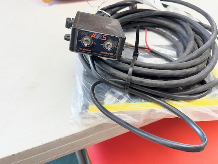 2009-john-deere-635f-image-43