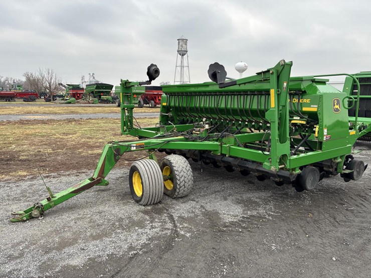 2003-john-deere-1590-image-1