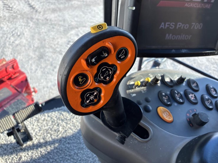 2010-case-ih-7120-image-107