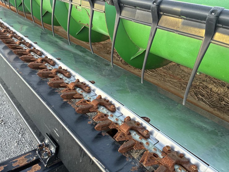 2011-john-deere-635f-image-22