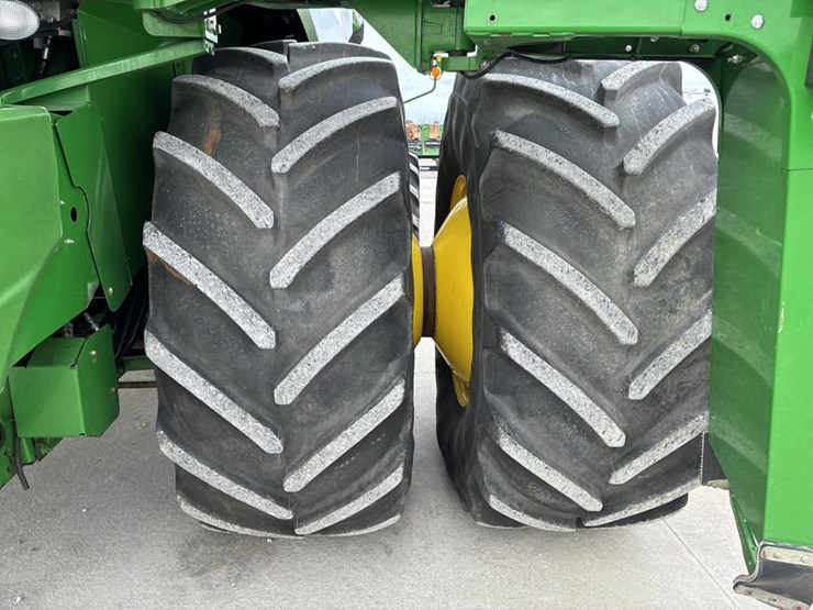 2013-john-deere-s690-image-36