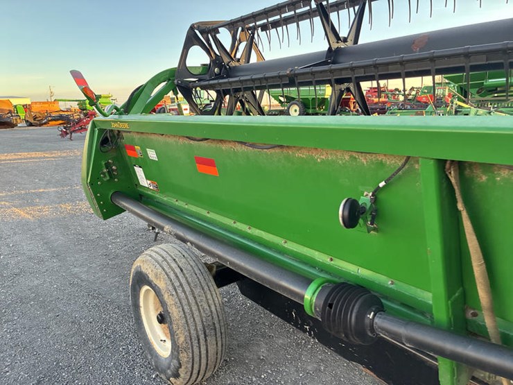 2011-john-deere-635f-image-35