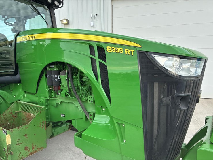 2011-john-deere-8335rt-image-17