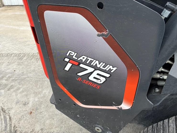 2022-bobcat-t76-image-27