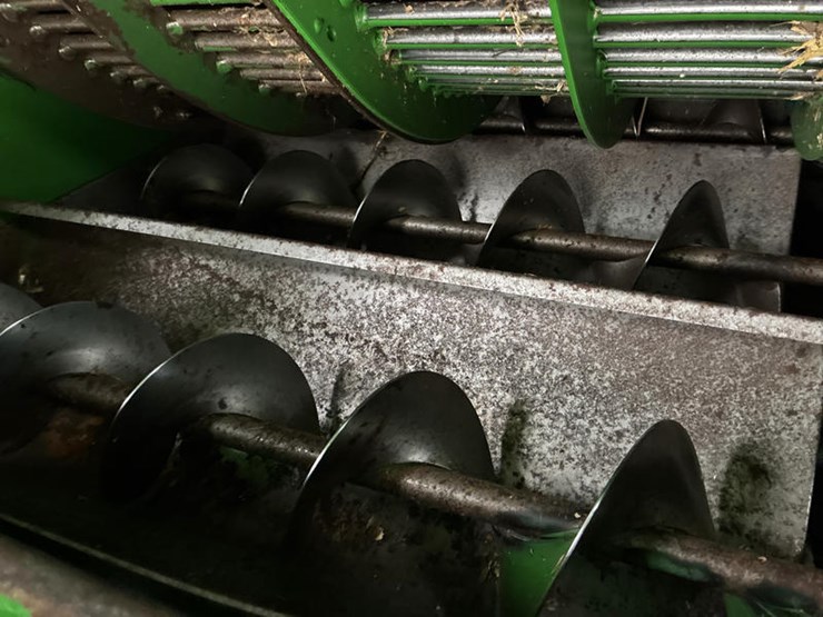 2004-john-deere-9660-sts-image-65