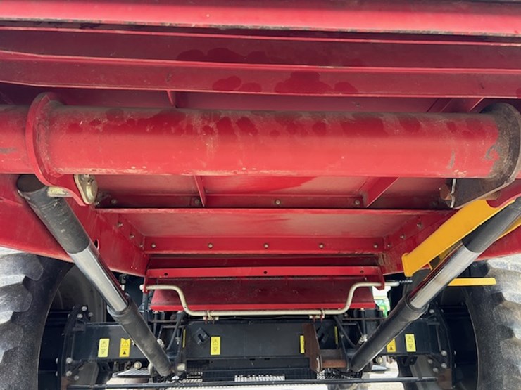 2007-case-ih-7010-image-12