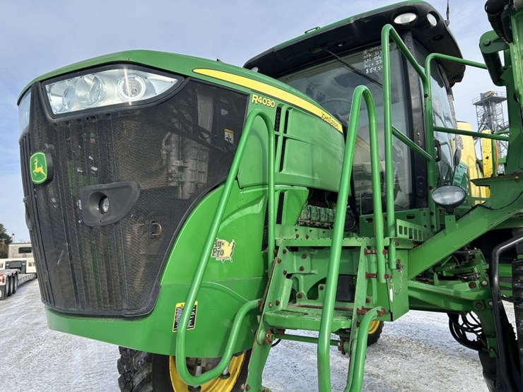 2015-john-deere-r4030-image-6