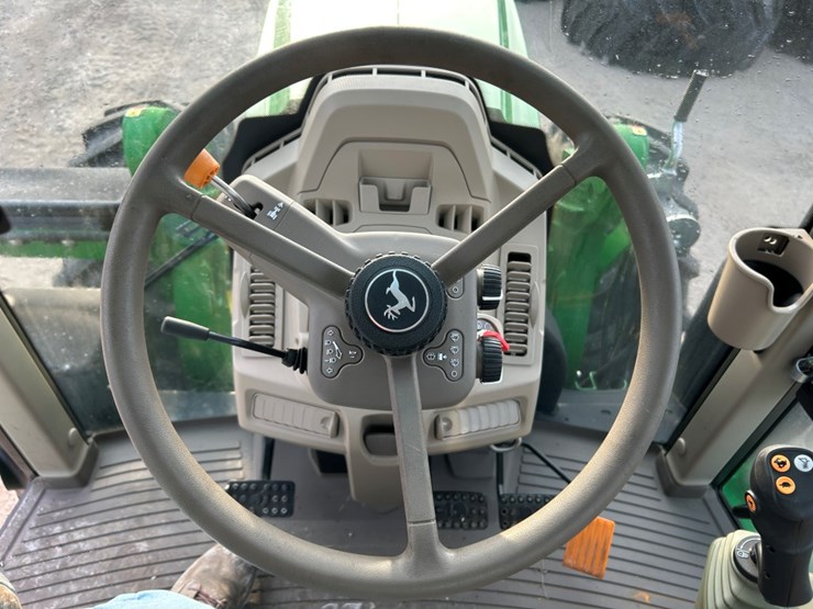 2023-john-deere-6155m-image-28