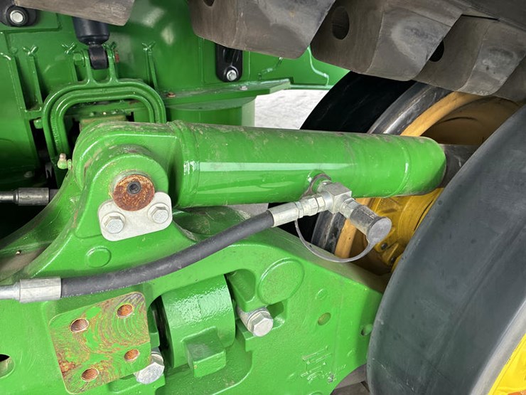 2016-john-deere-9520rt-image-52