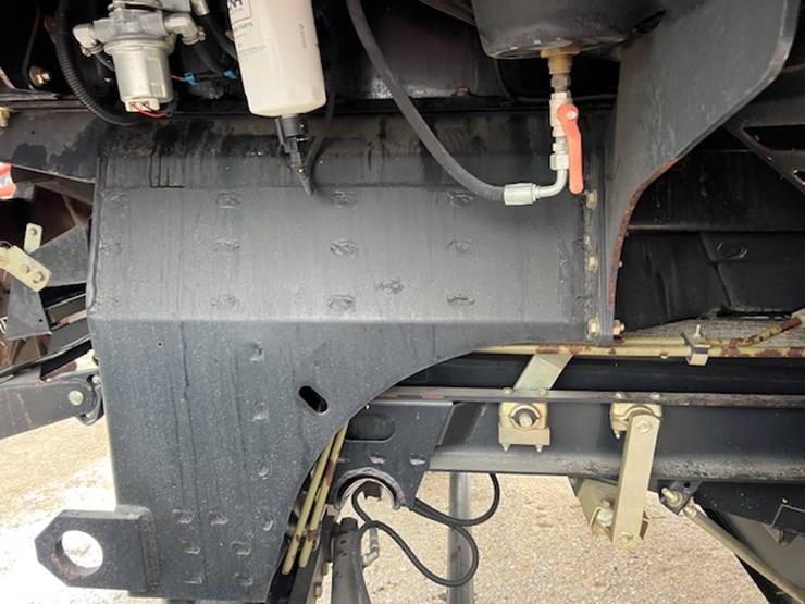 2007-case-ih-7010-image-30