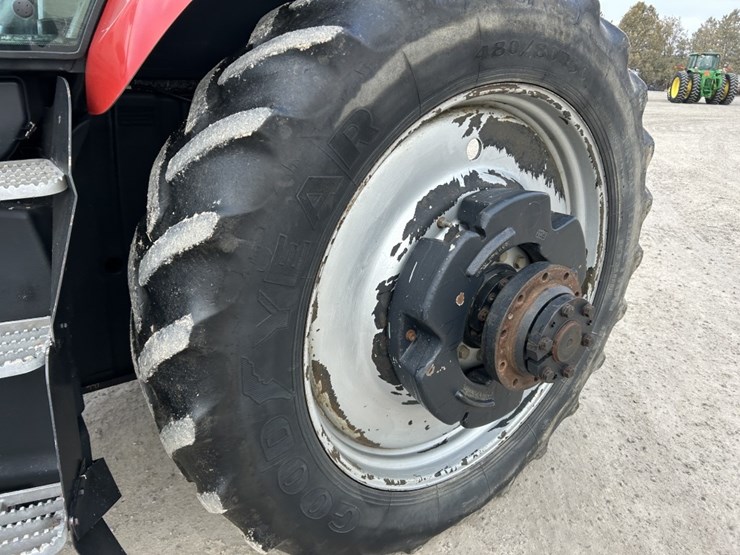 2009-case-ih-magnum-335-image-22