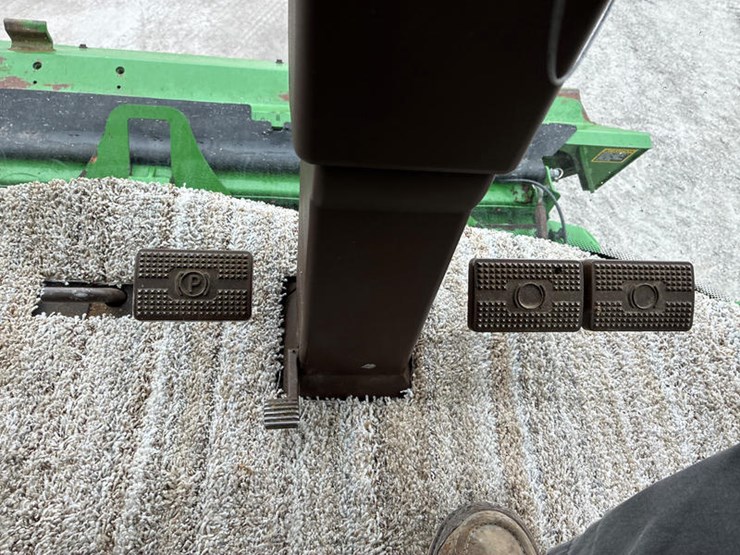 2004-john-deere-9660-sts-image-107