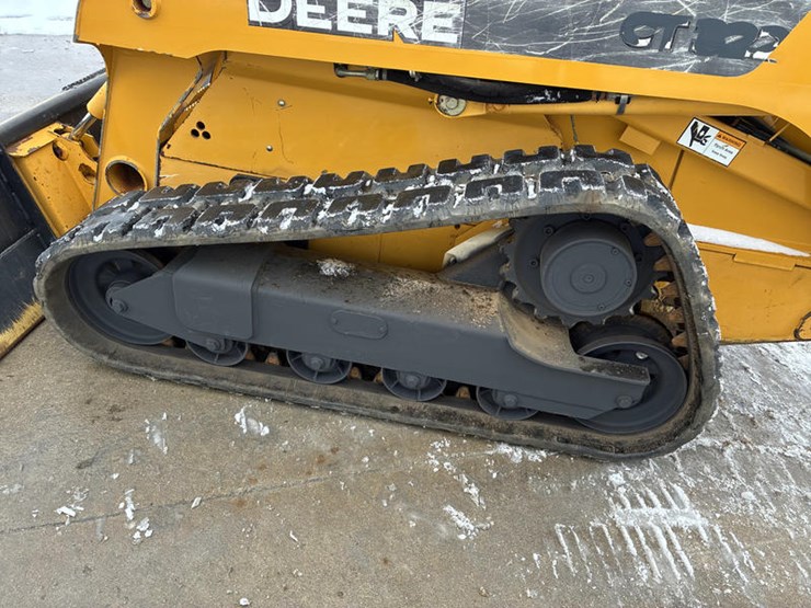 #122574-•-2006-jd-ct322-#t0322ta126871-image-41