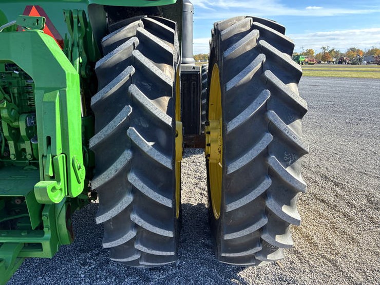 2014-john-deere-8295r-image-62