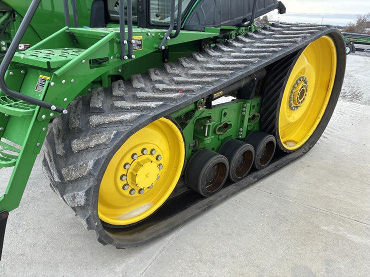 2011-john-deere-8335rt-image-66
