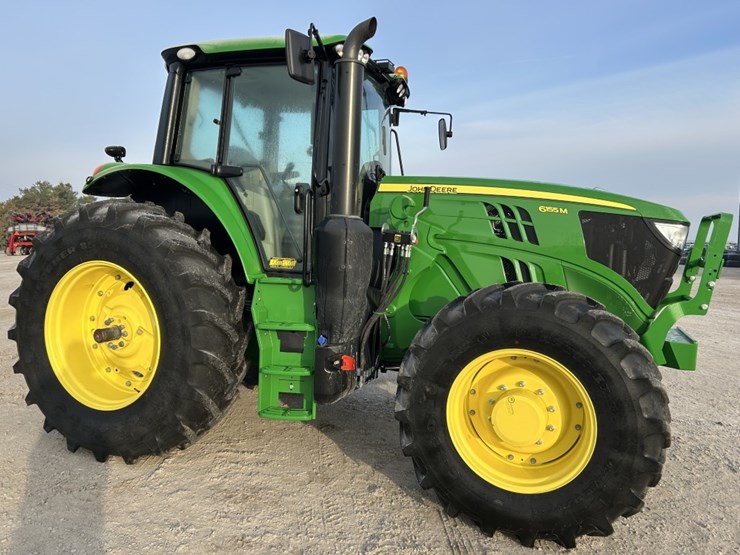 2023-john-deere-6155m-image-10