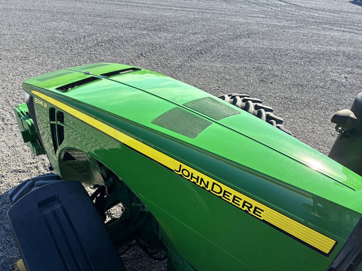 2014-john-deere-8295r-image-71