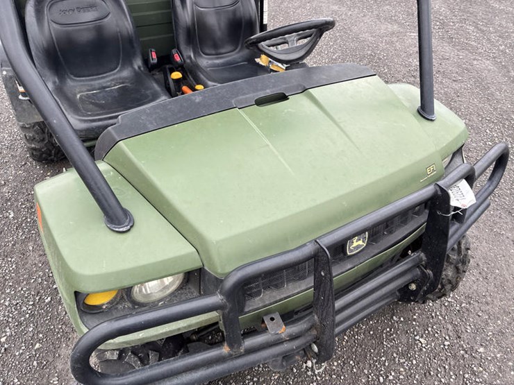 john-deere-gator-image-15