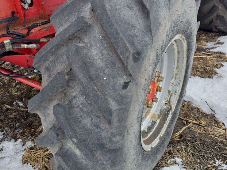 1990-massey-ferguson-8570-image-12