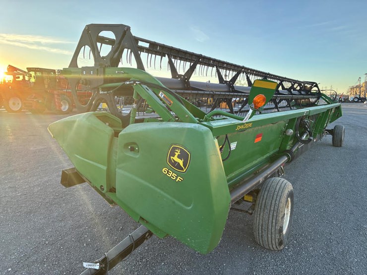 2011-john-deere-635f-image-5